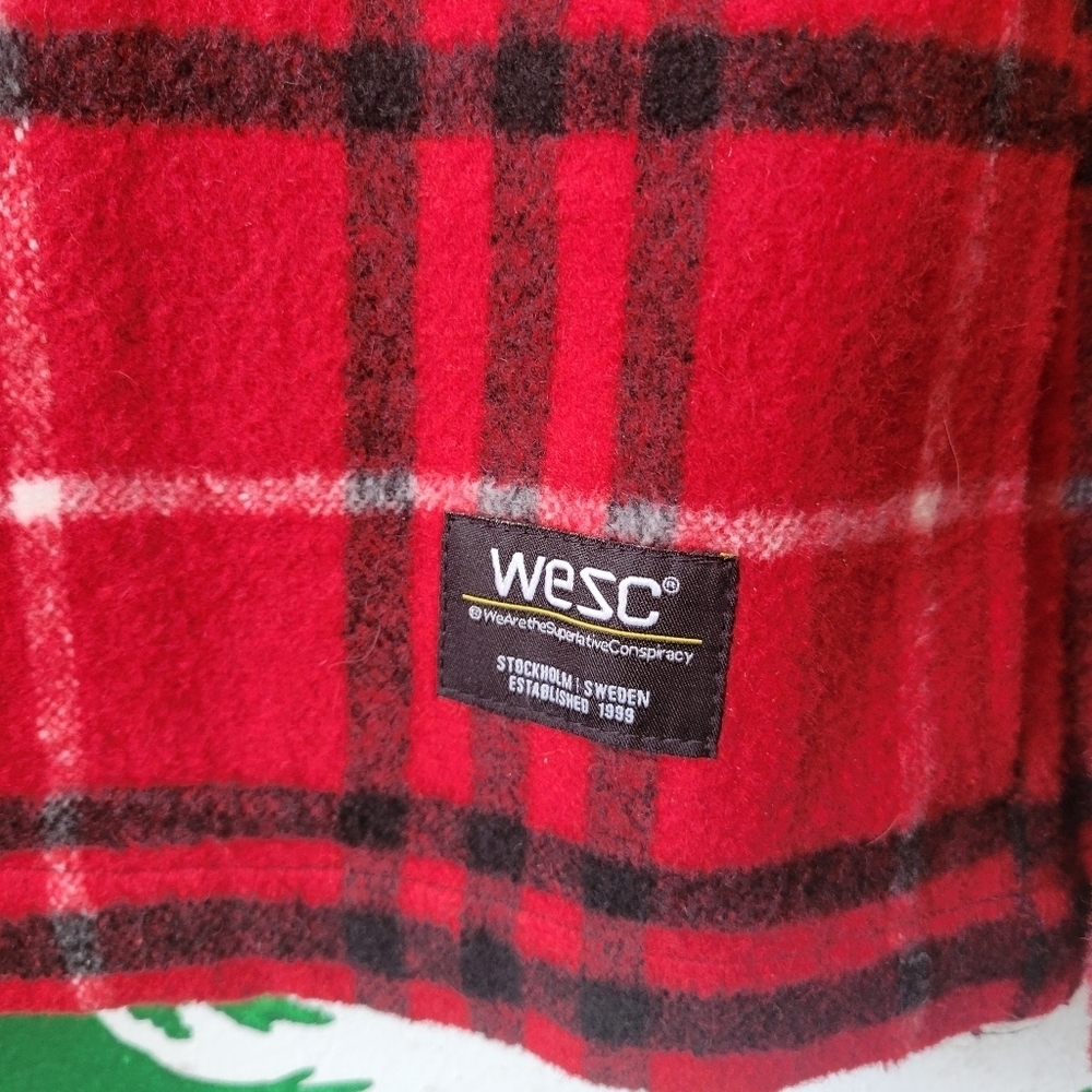 Wesc Plaid Liam Jacket. - Picture 7 of 7